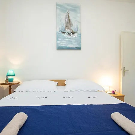 Apartament Brunac